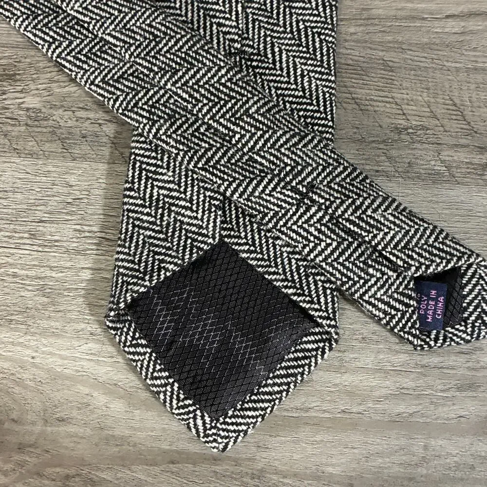 Egara Skinny Herringbone Wool Blend Tie Black White